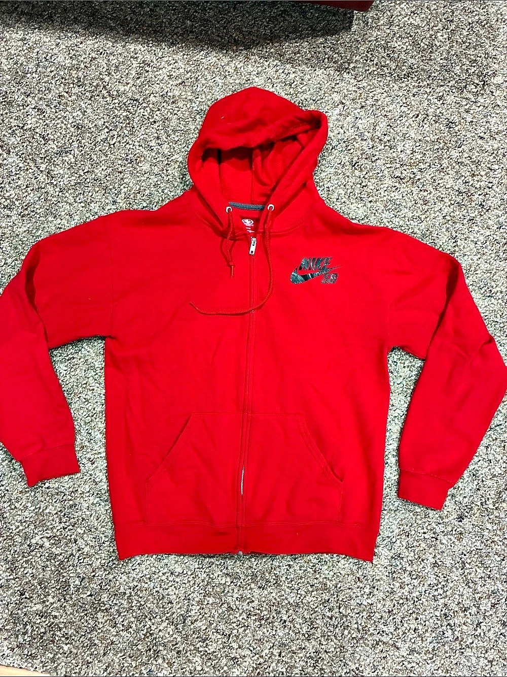 Nike SB style 16Red Hoodie Size Medium